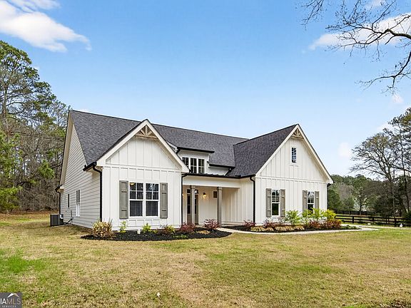 2nd image of 3306 Cox Cemetery Rd