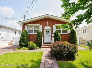 189 Penn Ave, Staten Island, NY 10306