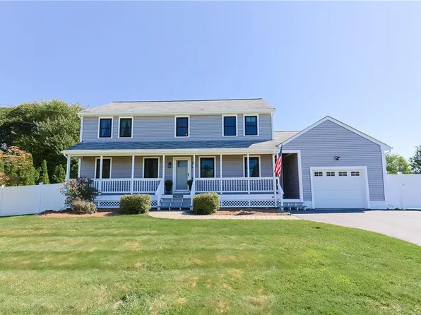 3 Marie Dr, Bristol, RI 02809