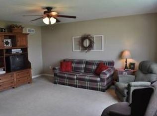 1166 Winchester Dr, Troy, OH