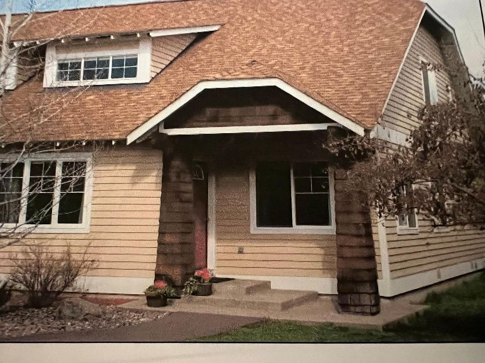 Front of townhouse