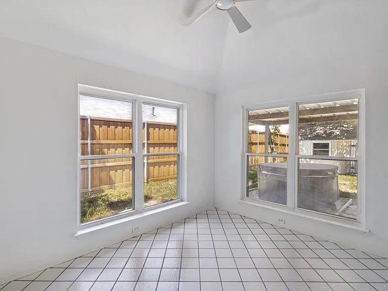2218 Fuqua Rd — Photo 10