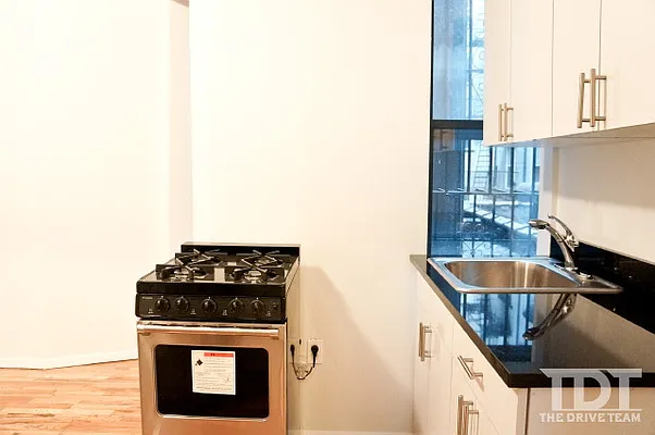 Rented by J Misrahi Realty Corp | media 25