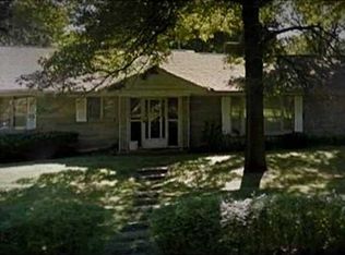 900 N Meadow Ln, Muncie, IN 47304