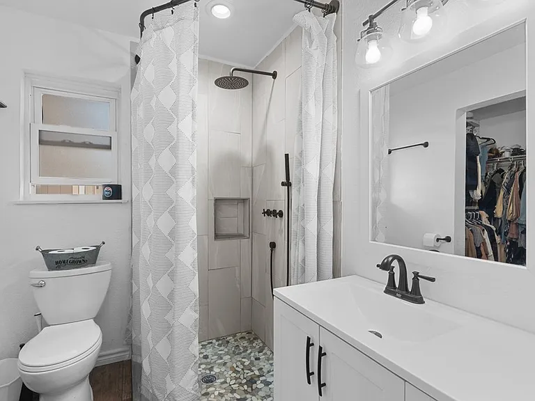 3812 E Everglade Ave — Photo 13