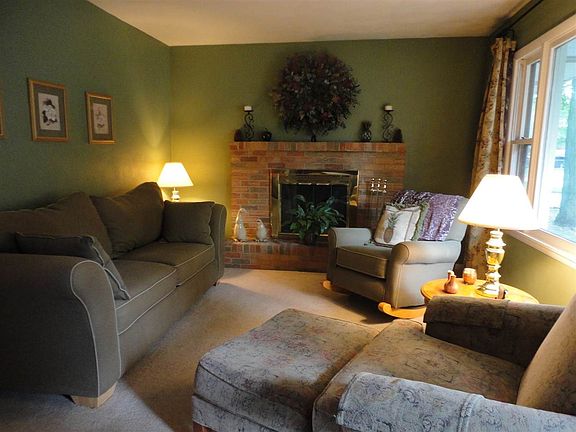 3rd image of 25805 Meadow Oak Ln