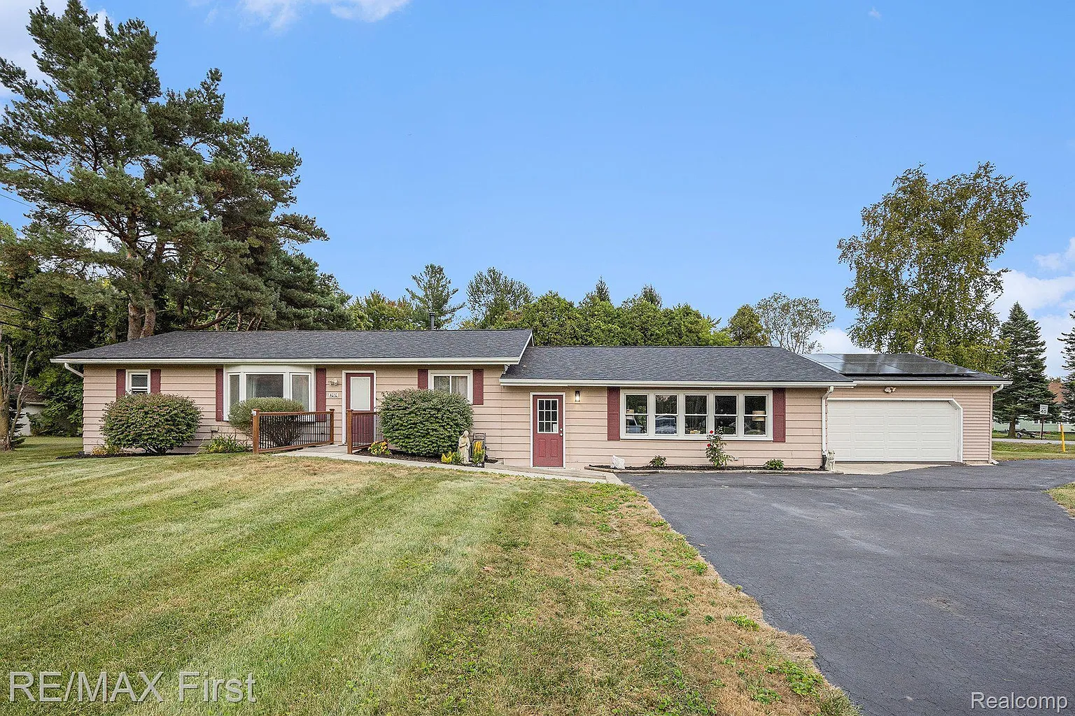 4010 Parker Rd photo 1