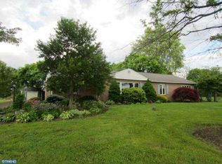 461 Schoolhouse Rd, Harleysville, PA 19438