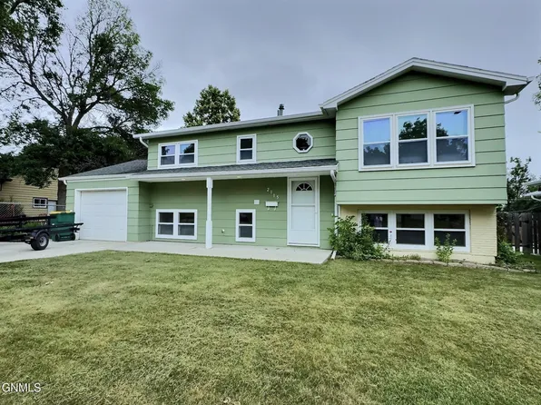 2115 Marian Dr, Bismarck, ND 58501