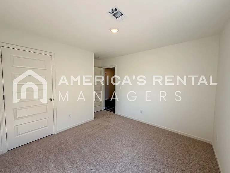 9230 Parkway Gardens Loop — Photo 14