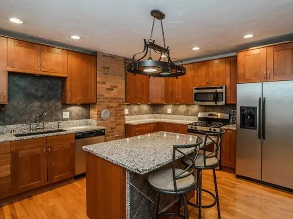 76 S 19th St, Pittsburgh, PA 15203