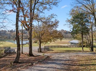 935 Leatherwood Creek Rd S, Pulaski, TN 38478