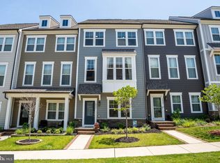 1621 Grove Chestnut Rd, Dumfries, VA 22026