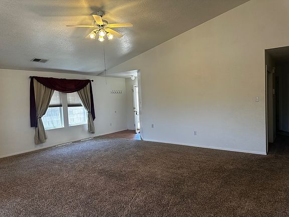 3rd image of 504 Leeward Dr NW
