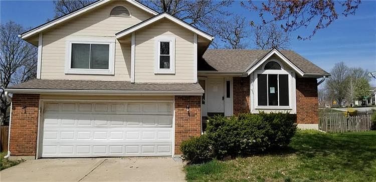 1st image of 727 NW 42nd St