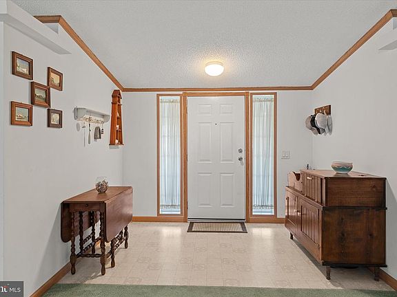 5th image of 11745 Glen Cir