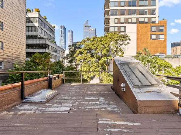 509 West 23rd Street image 18 of 19