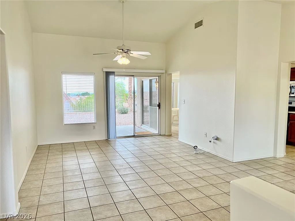2 bed, 2.0 bath, 1388 sqft, $2,100 — Photo 3