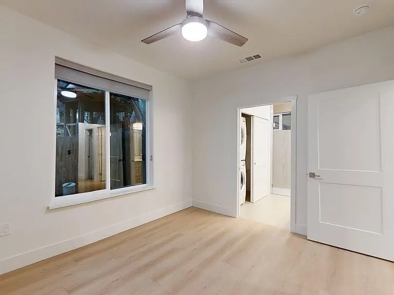 8404 Ascolano Ave — Photo 29