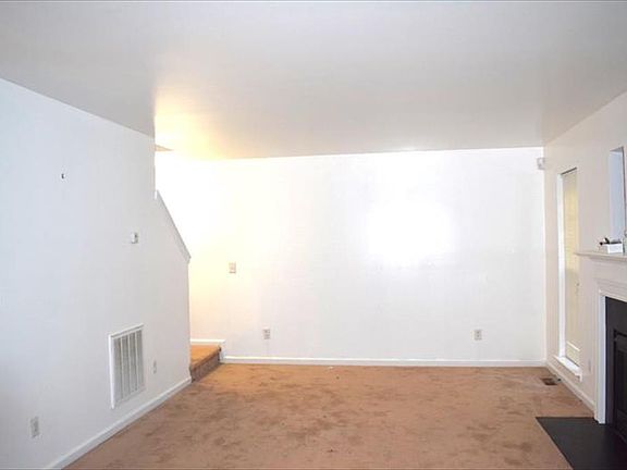 4th image of 118 Kipling Dr