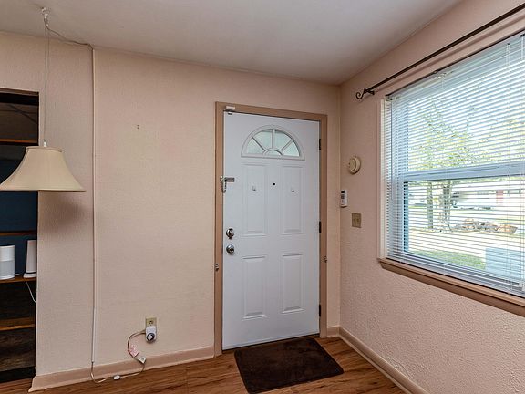 4th image of 8058 Napo Dr