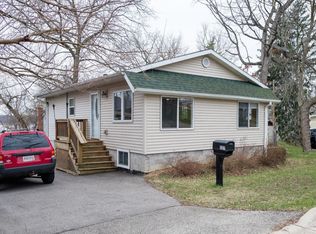 327 Lake St, Mukwonago, WI 53149