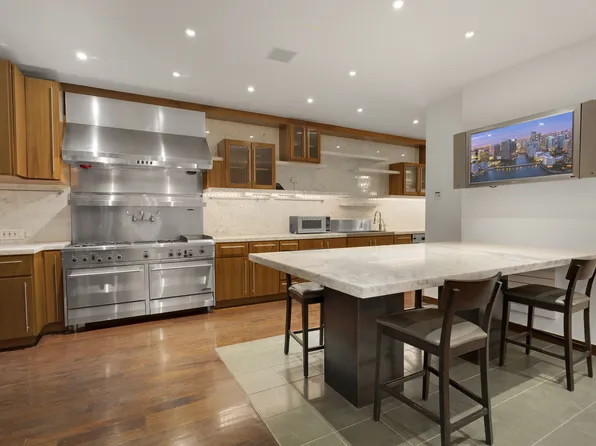 247 Central Park West image 7 of 29