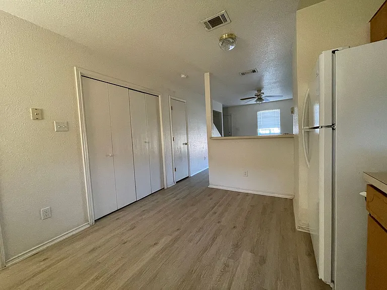 4506 Sylvia Dr — Photo 7