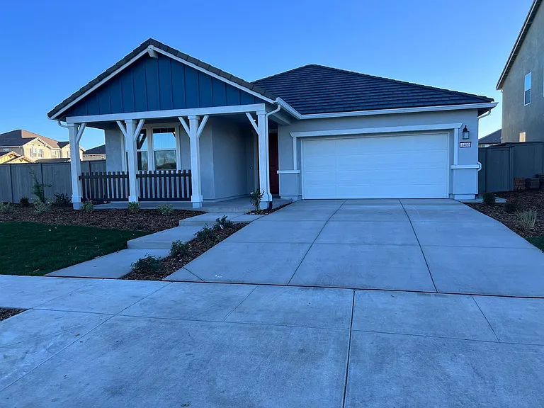 1400 Van Zee Dr — Photo 12