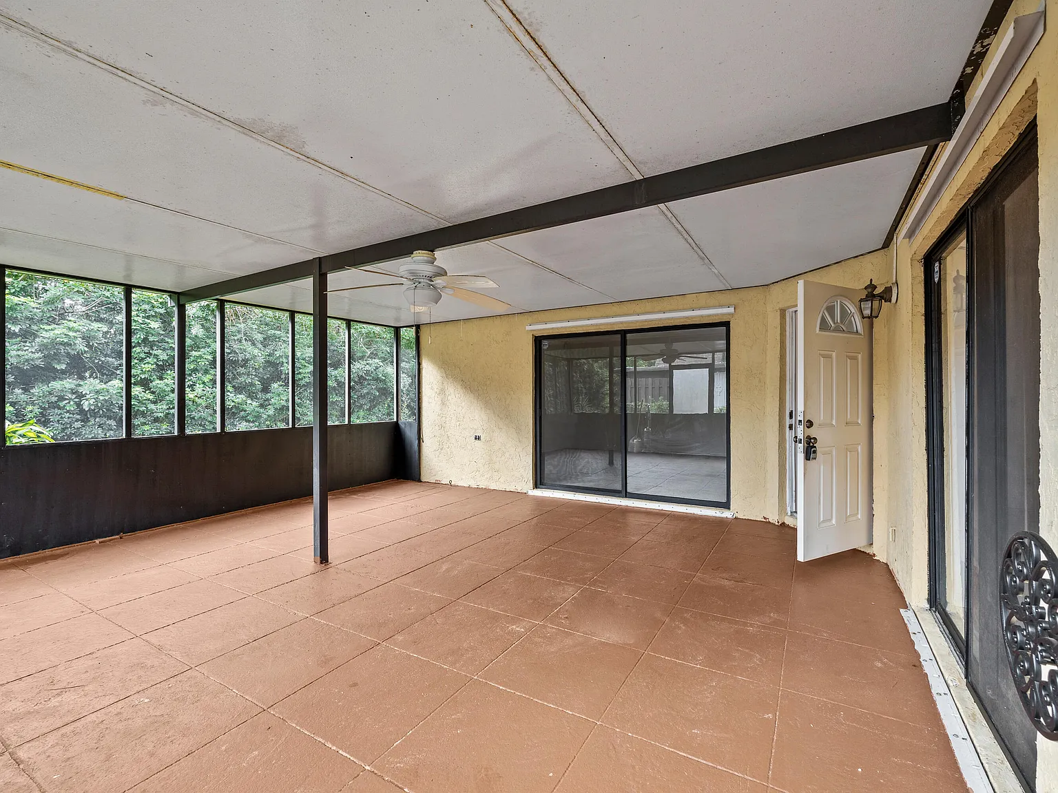 2 bed, 2.5 bath, 1405 sqft, $2,800 — Photo 2