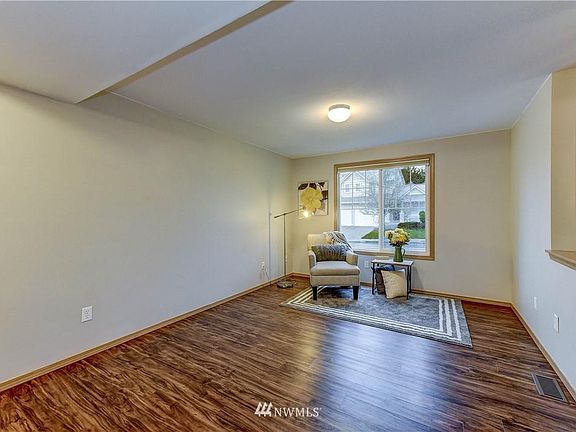 5th image of 6108 78th Ave NE