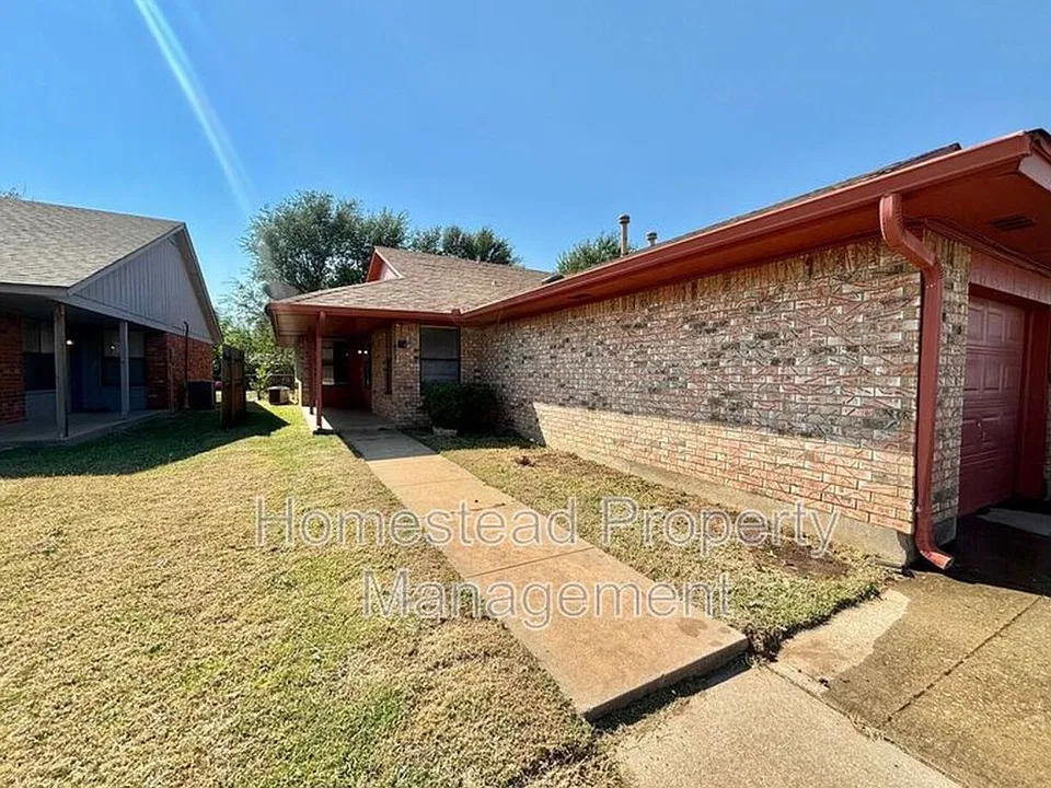 144 Barrett Pl #144