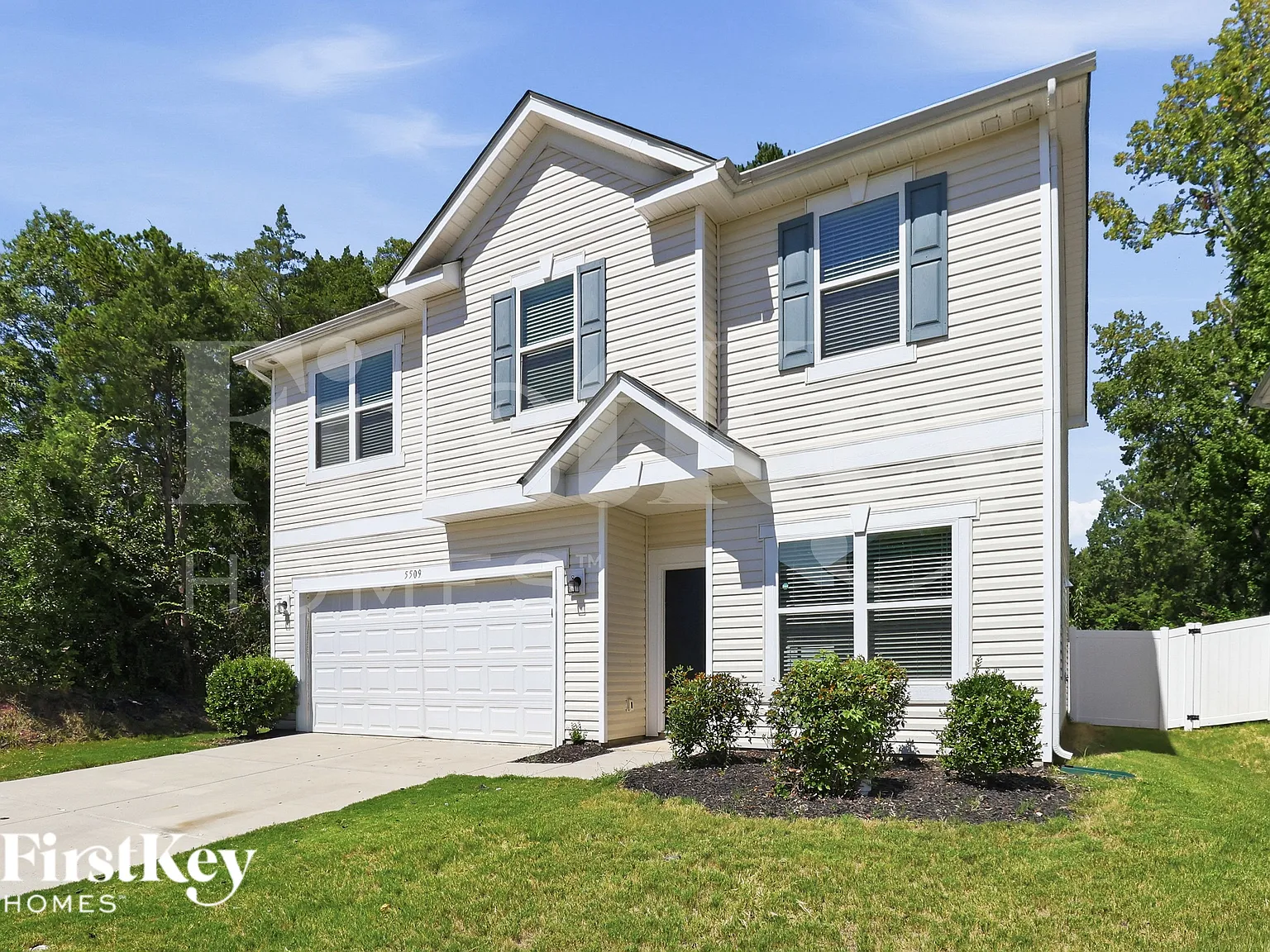 3 bed, 2.5 bath, 1881 sqft, $2,195 — Photo 2