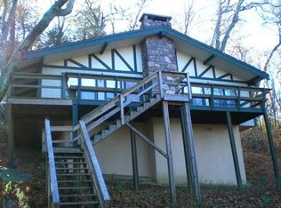 109 Dogwood Ln, Beech Mountain, NC 28604