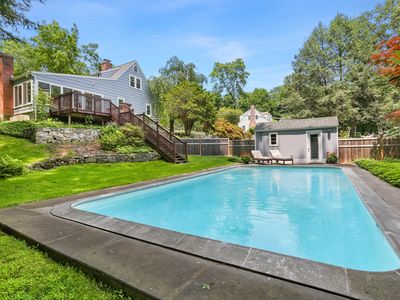 11 Overlook Road, Westport, CT, 06880