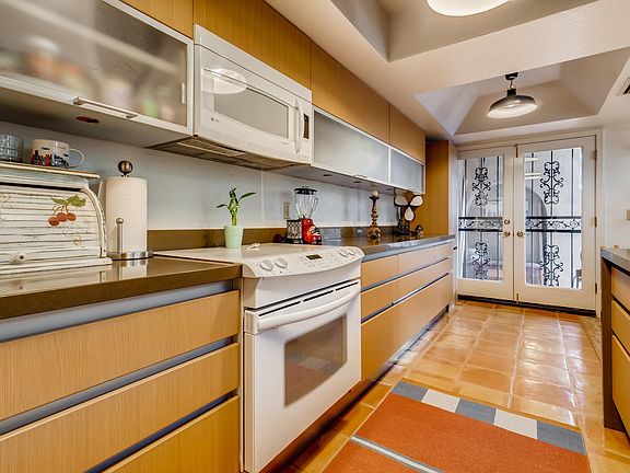 3rd image of 10245 N 12th Pl Unit 2