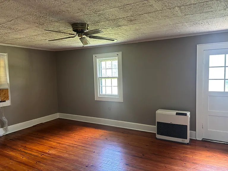 1146 Old Highway 52 — Photo 3