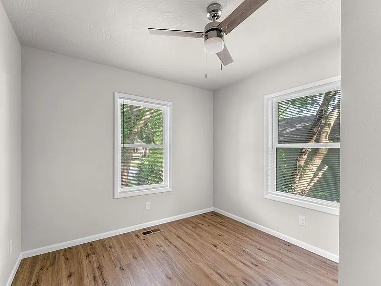 514 S Fort Ave — Photo 10