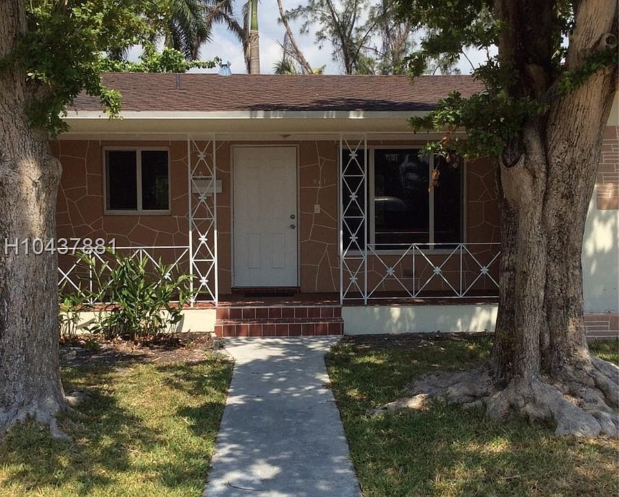 1st image of 961 NE 81st St