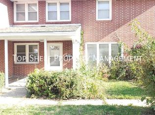 1374 72nd St, Windsor Heights, IA 50324