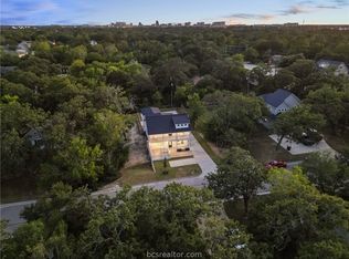 1104 Berkeley St, College Station, TX 77840