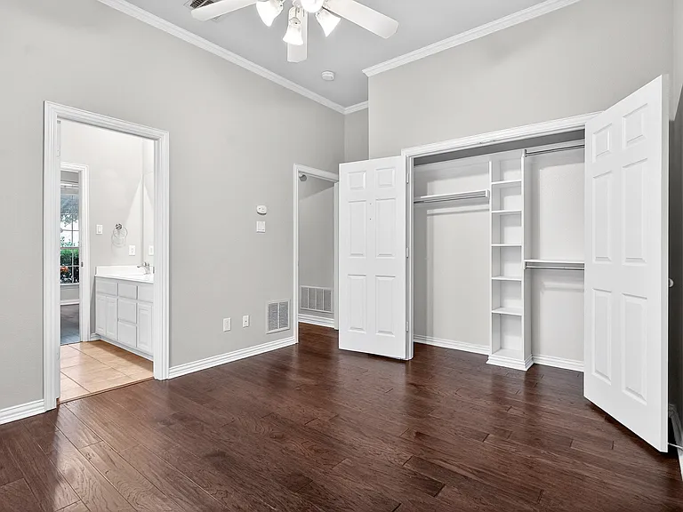 1210 Forest Hills Dr — Photo 28