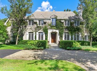 401 Glendale Ave, Oak Brook, IL 60523