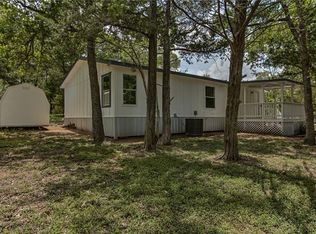 203 Live Oak Dr, Cedar Creek, TX 78612
