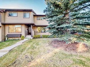 380 SW Bermuda Dr NW #49, Calgary, AB T3K2B2