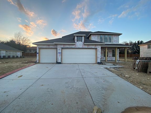 Quick Move In Home by Ashton Woods