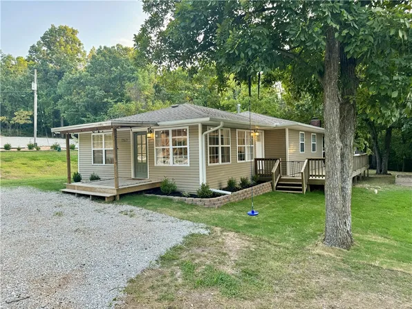 1755 S Hoot Owl Ln, Fayetteville, AR 72701