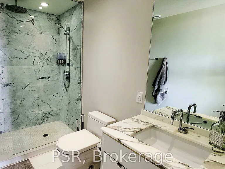 60 Colborne St #902 — Photo 14