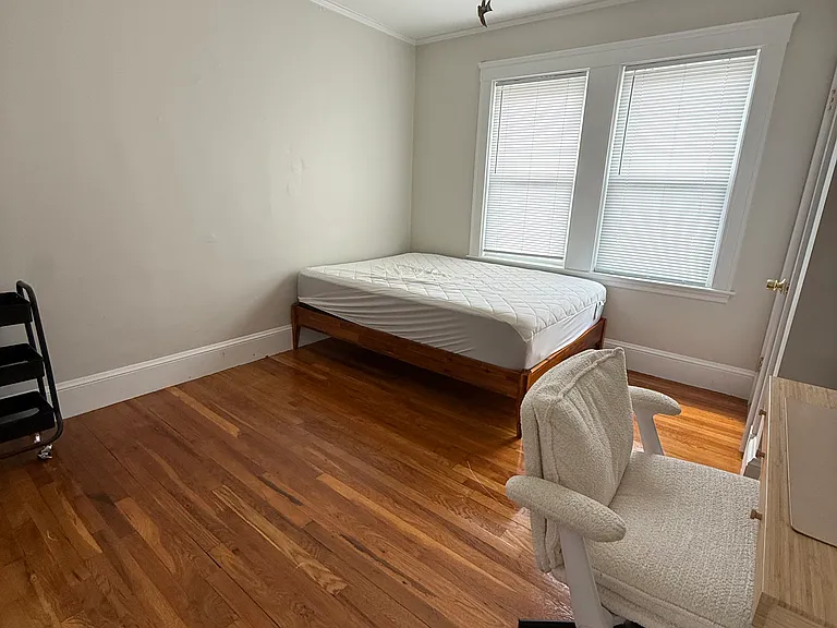 17 Frederick Ave #A — Photo 2