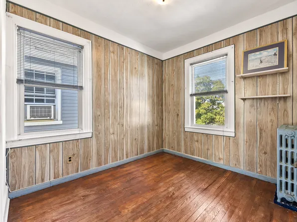 2229 East 38th Street image 8 of 33